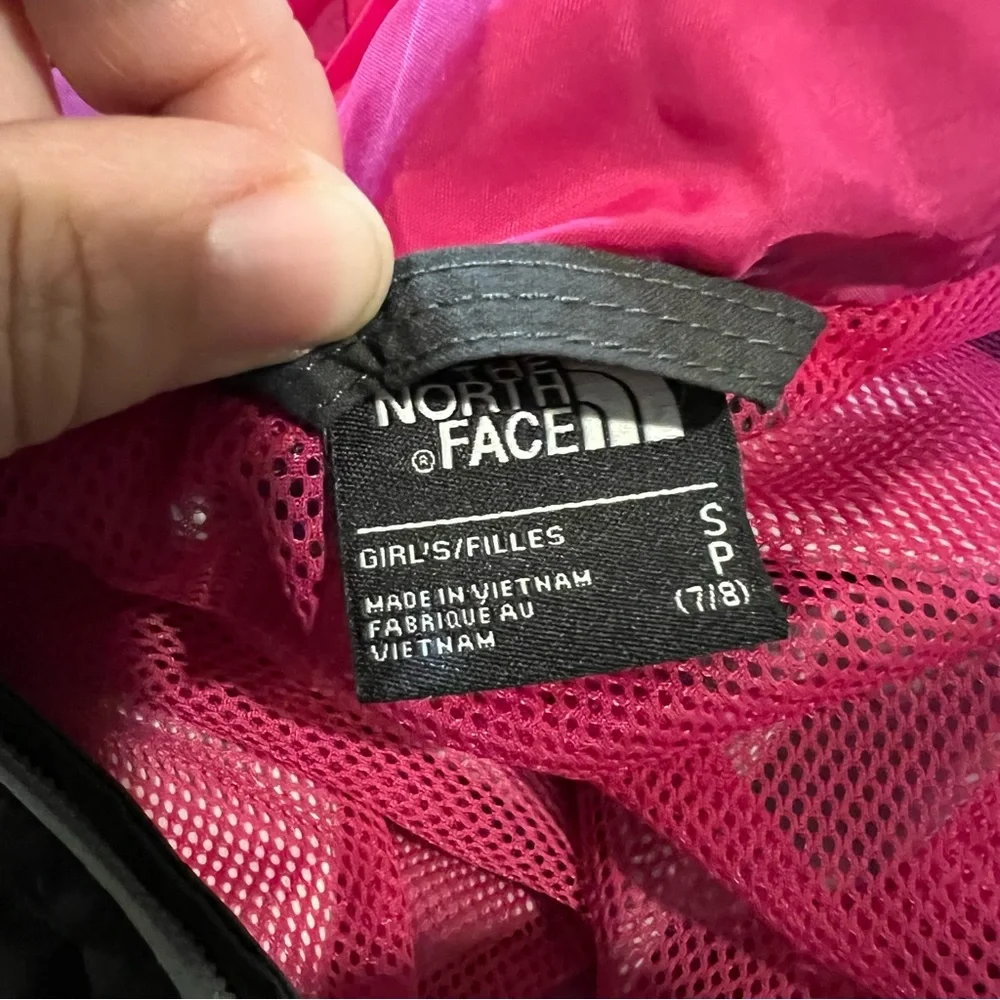 The North Face Dryvent Black & Pink Full Zip Lightweight Jacket Small (7/8)